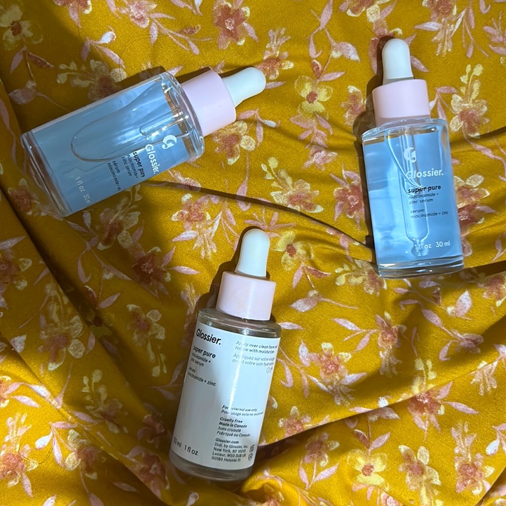Glossier Super Pure